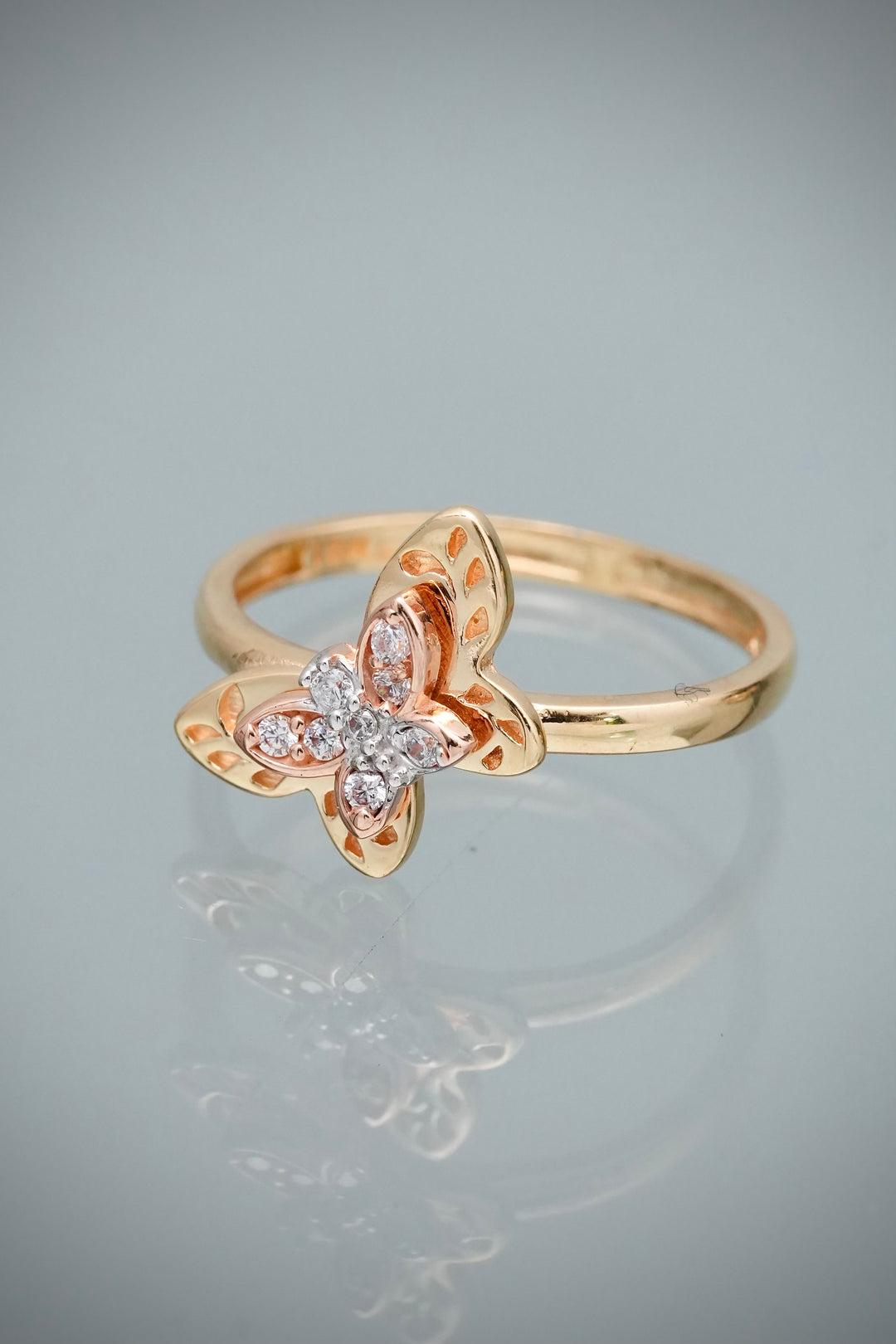 Anillo Mariposa con Swarovski Blanco 1.9gr / Talla 5 — Dos Oros