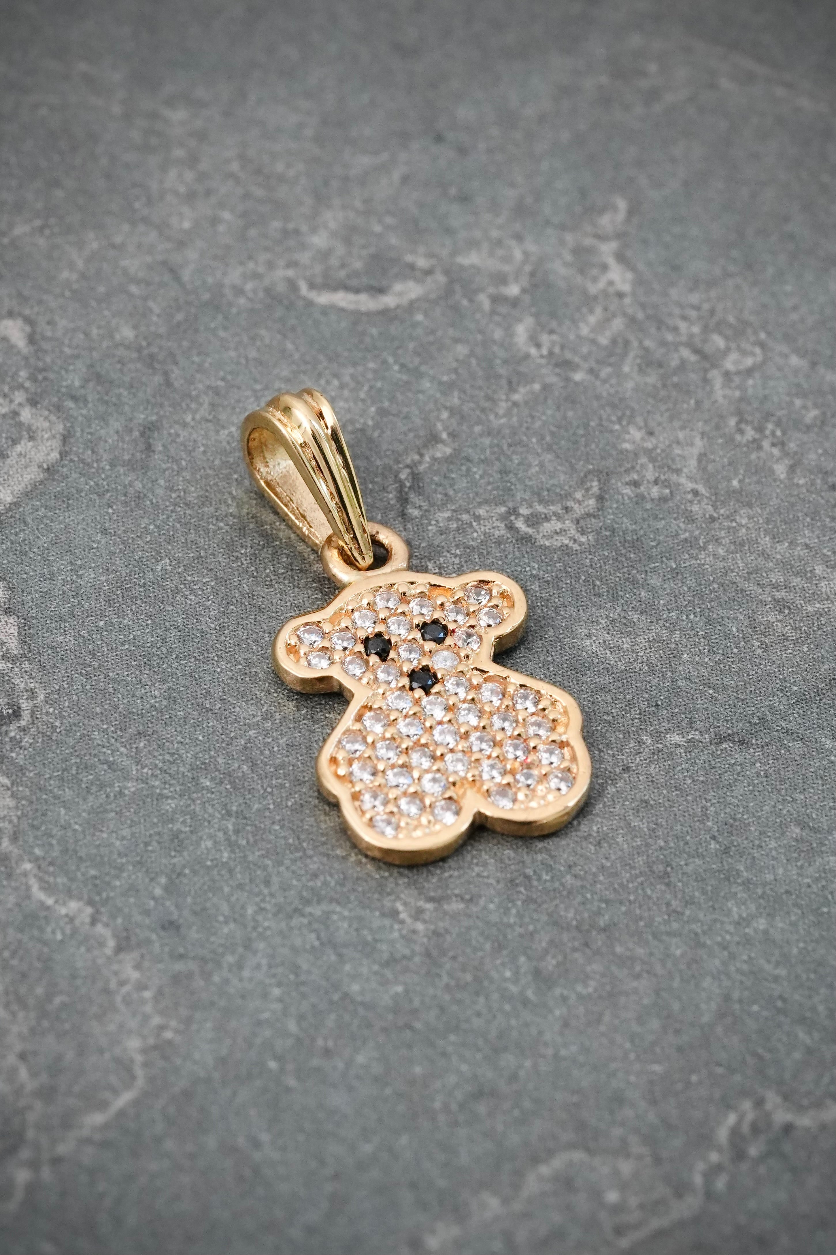 Dije Oso Th con Swarovski Blanco y Negro 1.3gr / 2cm / 1mm — Oro Amarillo