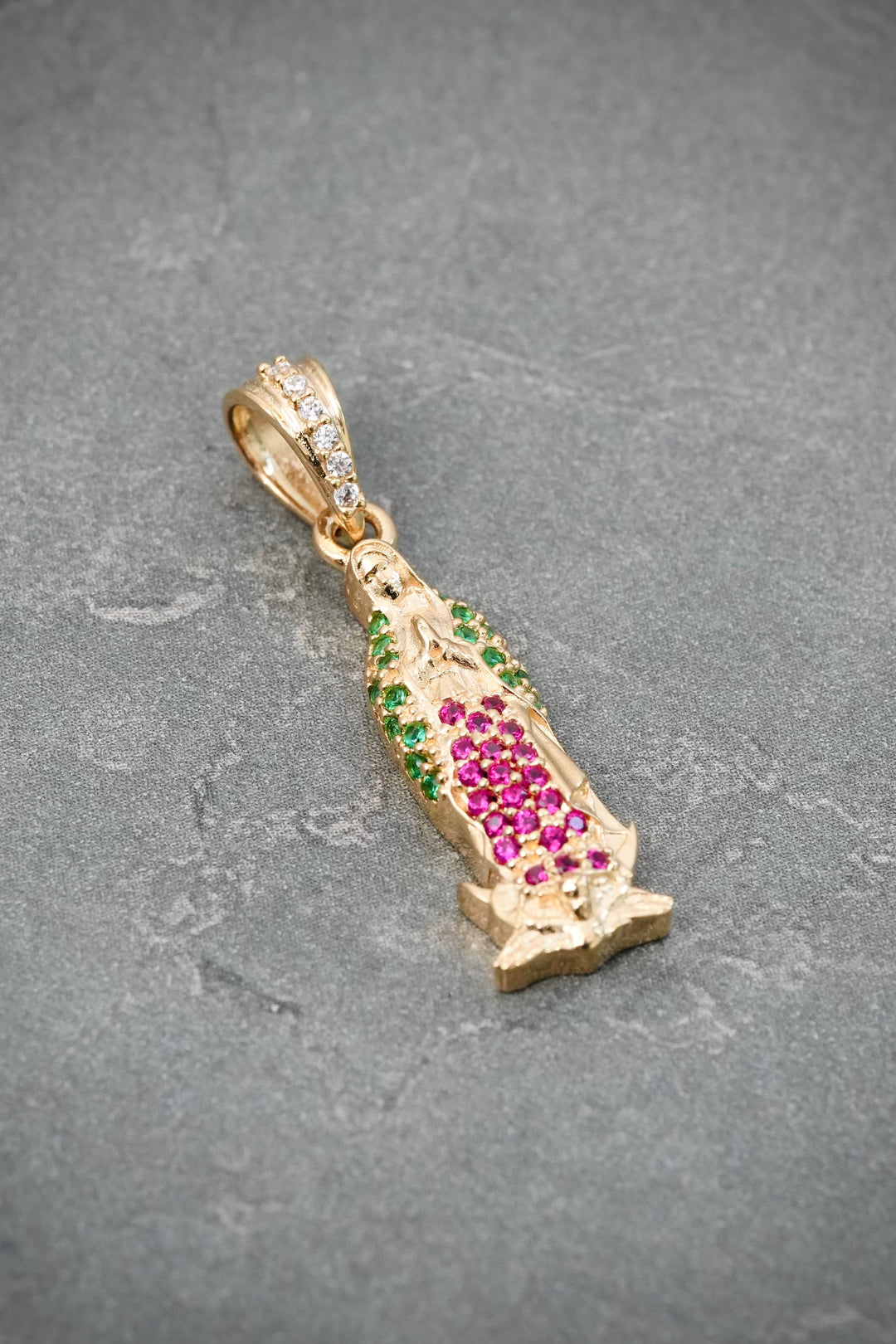 Dije Virgen de Guadalupe con Swarovski 2.4gr / 2.9cm / 7mm — Oro Amarillo