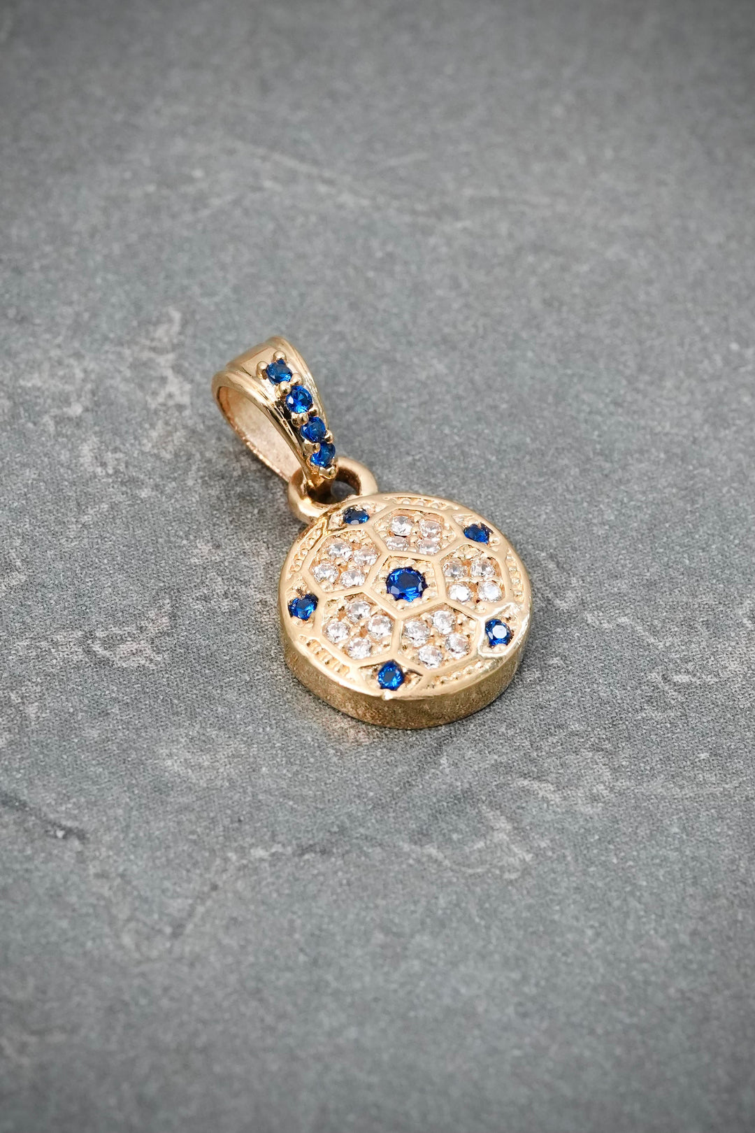 Dije Balon con Swarovski Azul y Blanco 1.5gr / 1.7cm / 9.9mm — Oro Amarillo