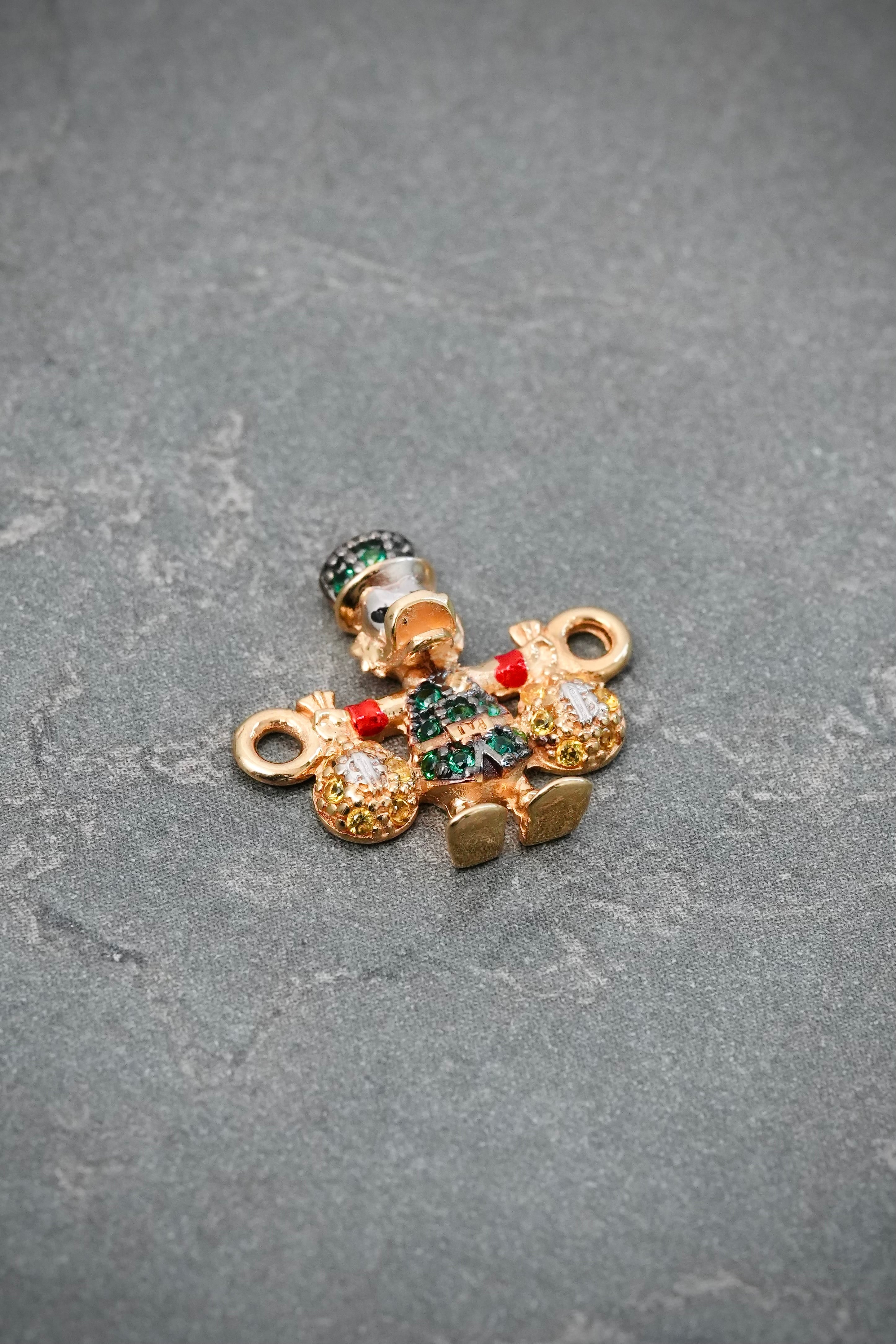 Herraje Tio Rico con Swarovski Verde y Amarillo 1.5gr / 1.5cm / 14.2mm — Oro Amarillo