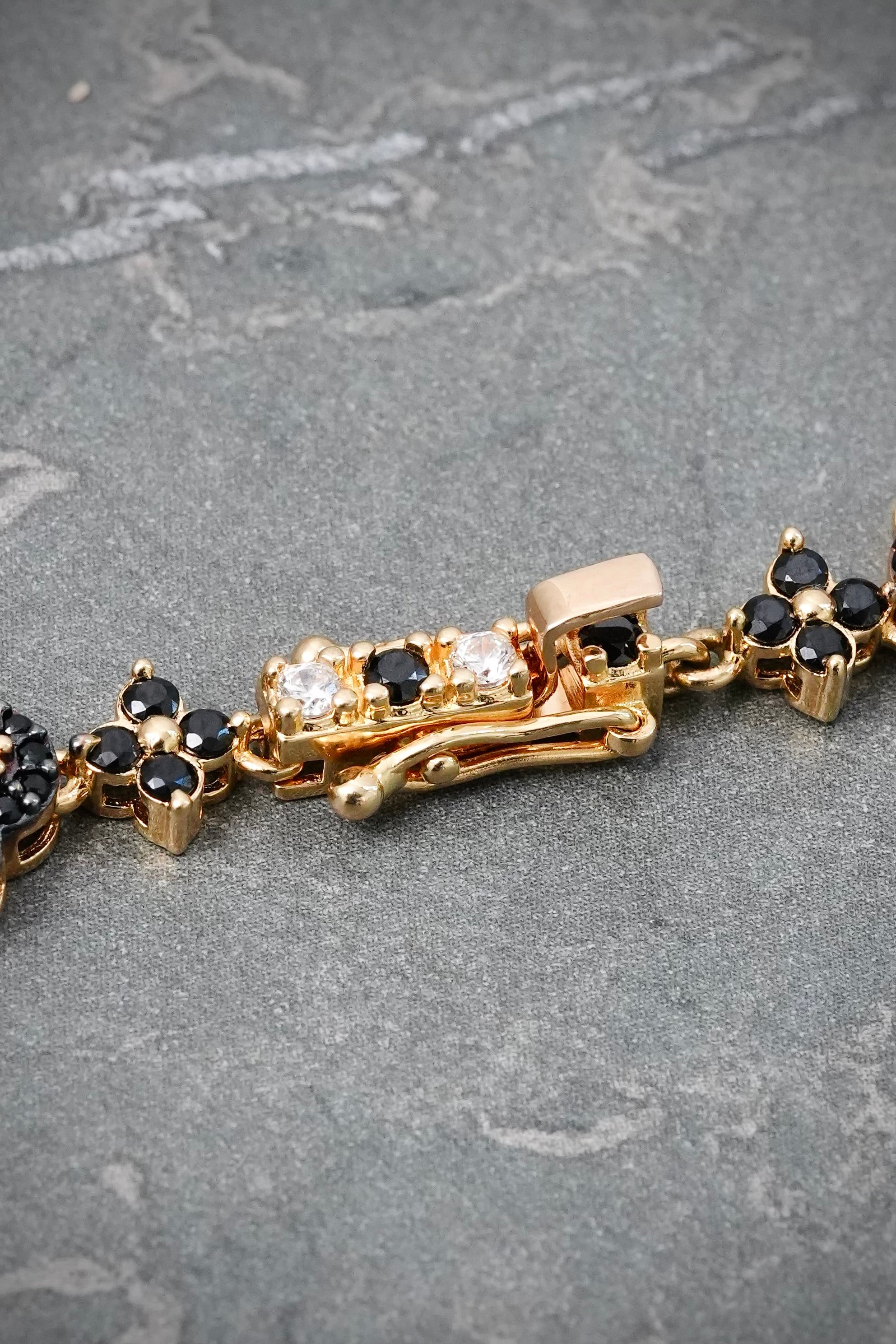 Cadena Lucky Clover con Swarovski Blanco y Negro 40.05gr / 50cm / 10mm — Oro Amarillo