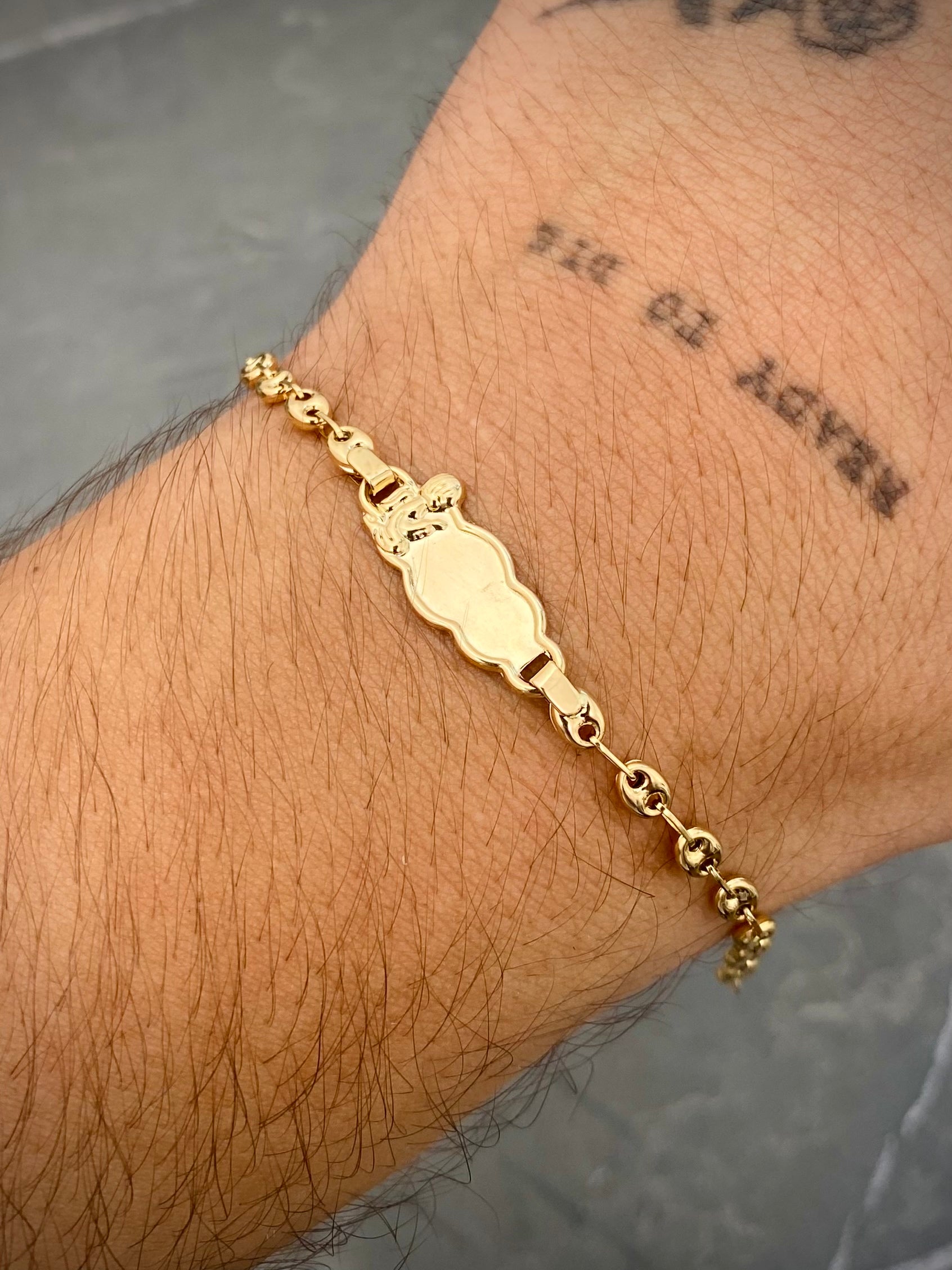 Pulso bebe con placa angel 1.8gr / Largo 13.5cm — Oro Amarillo