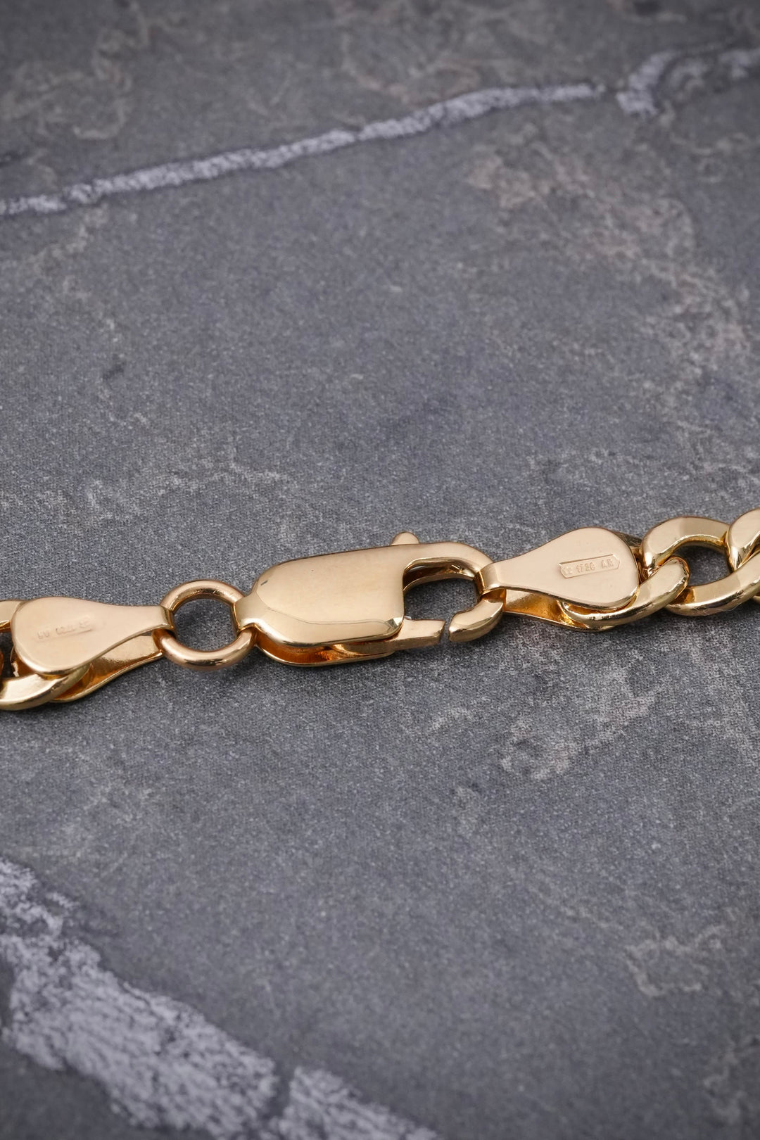 Cadena cubana 24.75gr / Largo 72cm — Oro Amarillo