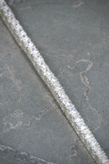 Pulso con Swarovski Blanco 16.7gr / 20cm / 3.6mm — Plata 925