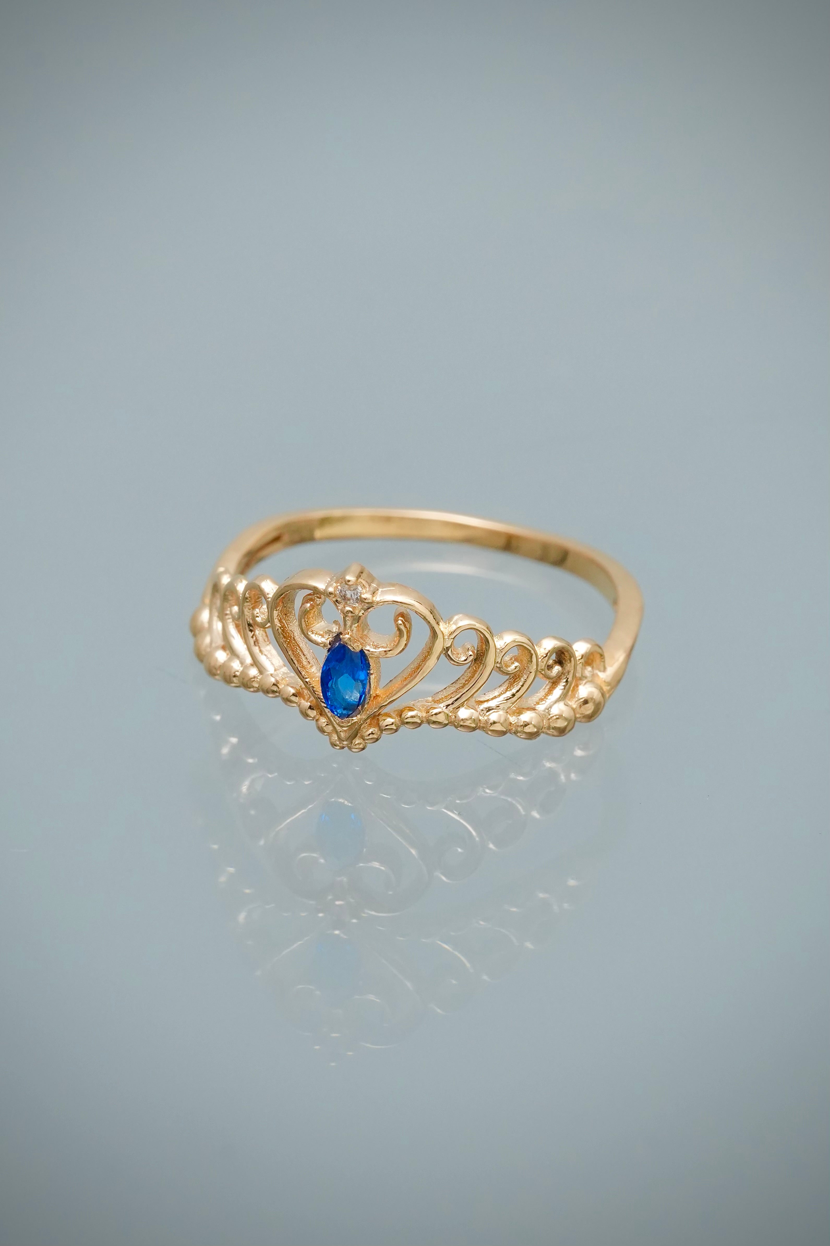 Anillo Corona con Swarovski Azul 1.9gr / Talla 6 1/4 — Oro Amarillo