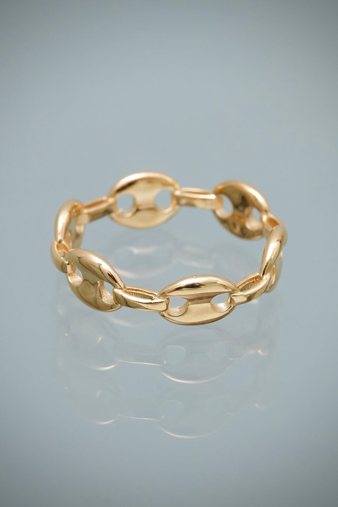 Anillo Gc 4.8gr / Talla 9 1/2 — Oro Amarillo