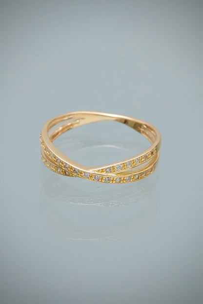 Anillo con Swarovski Blanco 1.8gr / Talla 6 1/2 — Oro Amarillo