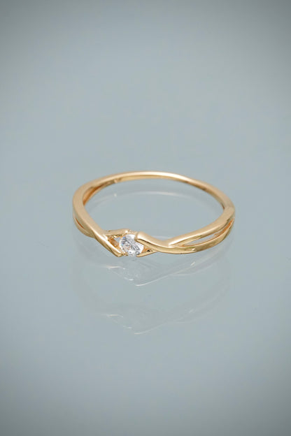 Solitario con Swarovski Blanco 1.4gr / Talla 6 3/4 — Oro Amarillo