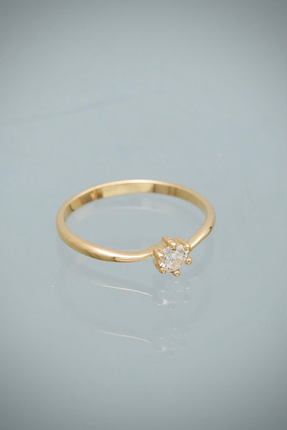 Solitario con 22pts de Diamante Blanco 1.6gr / Talla 7 — Oro Amarillo