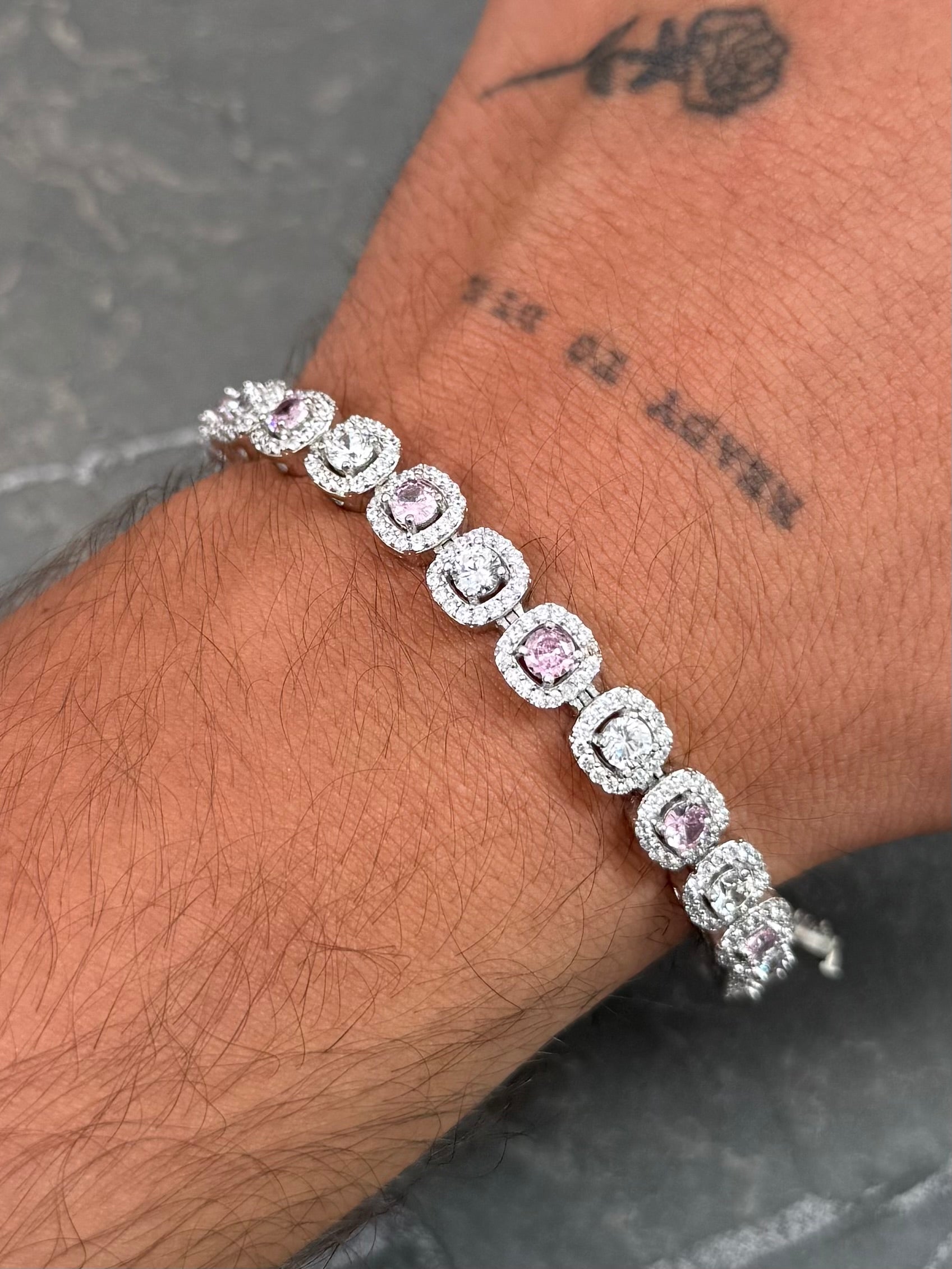 Pulso Tenis con Swarovki Rosado y Blanco 20.35gr / 17cm / 7.7mm — Plata 925