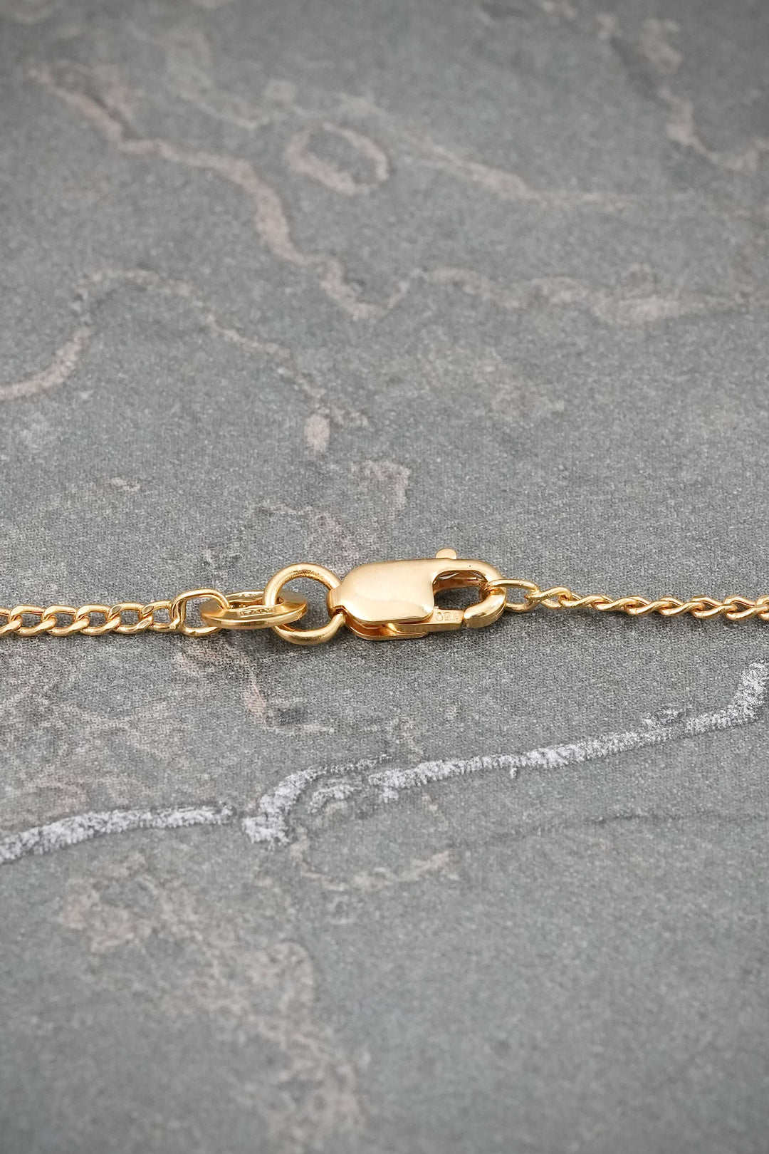Cadena Cubana 1.8gr / 45cm / 1.4mm — Oro Amarillo