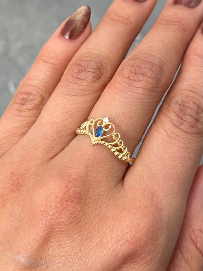 Anillo Corona con Swarovski Azul 1.9gr / Talla 6 1/2 — Oro Amarillo