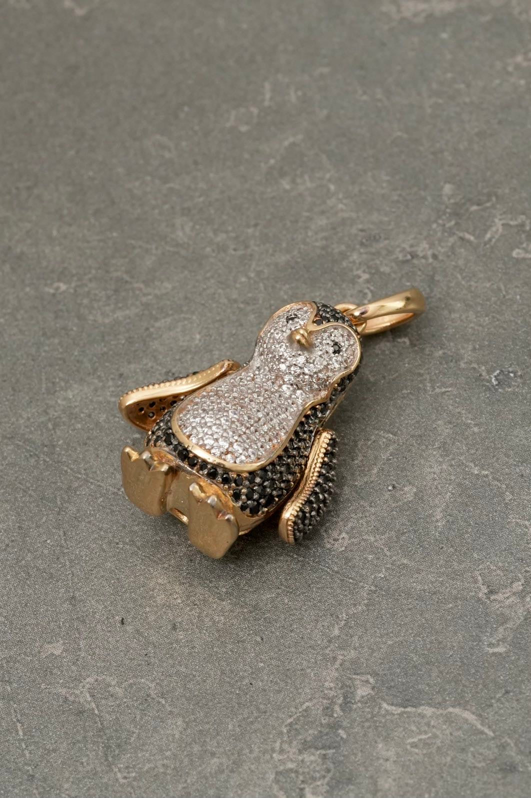 Dije Pingüino 8.85gr / Largo 3cm — Oro Amarillo