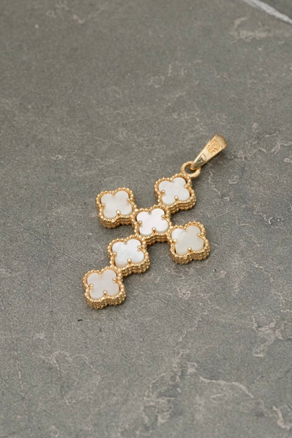 Dije cruz lucky blanca 4gr / Largo 4cm — Oro Amarillo
