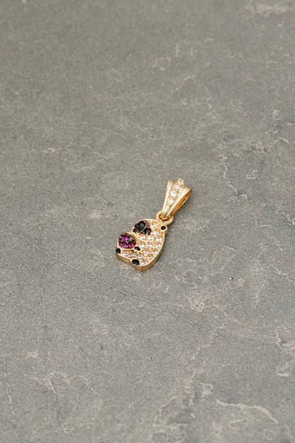 Dije capibara con swarovski fucsia y blanco 0.8gr / Largo 1.6cm — Oro Amarillo
