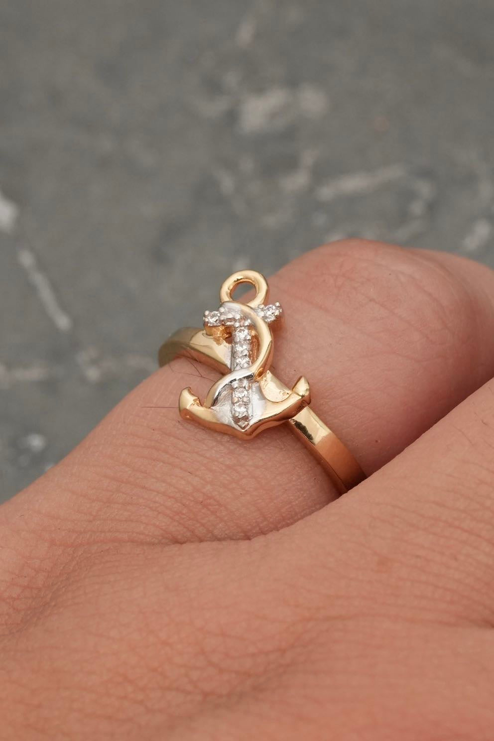 Anillo ancla con swarovski ancla 2.95gr / TALLA 6 1/4 / Oro Amarillo Nac M