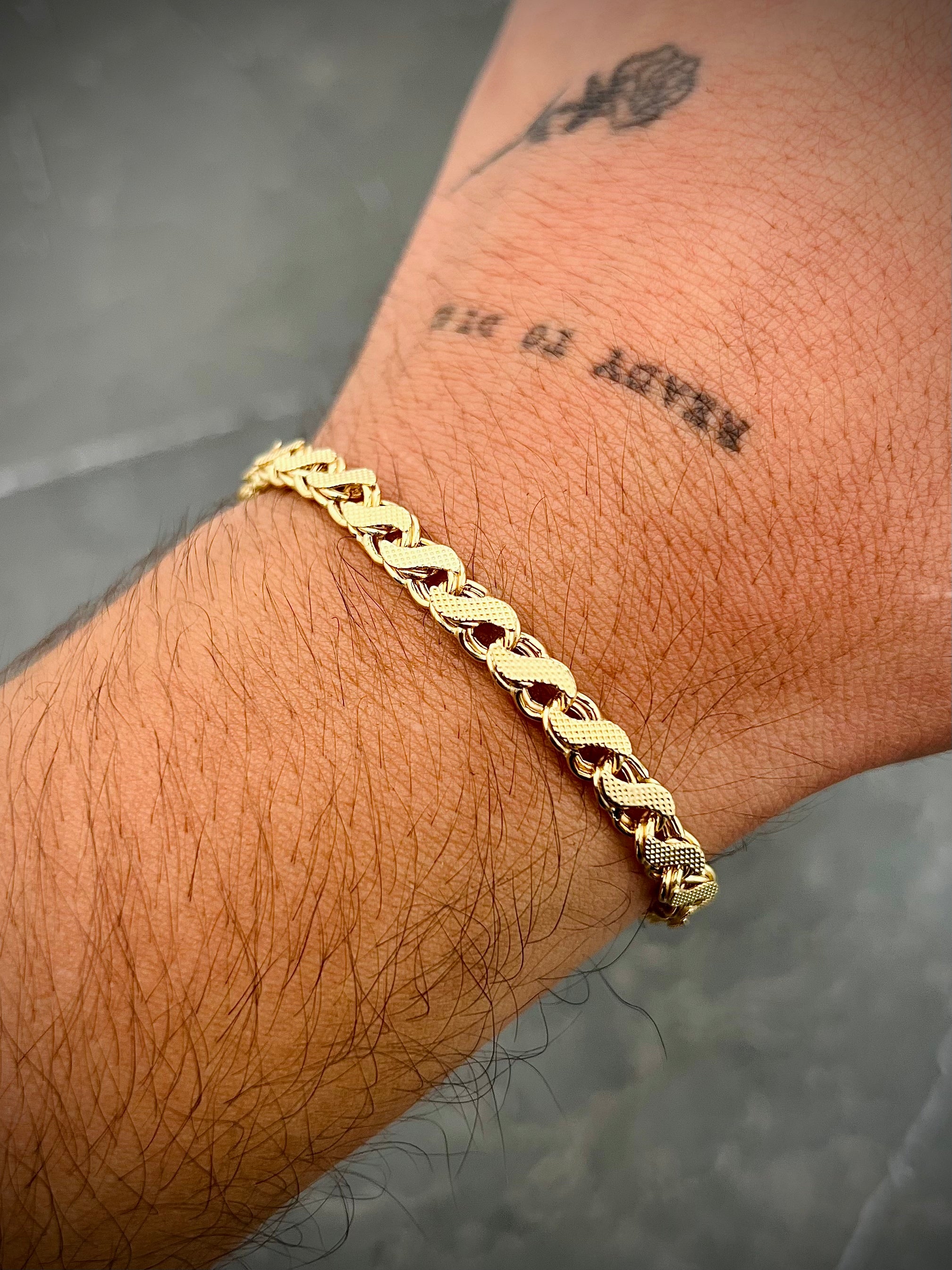 Pulso rustico 8gr / Largo 20cm / Oro Amarillo italy +4 B