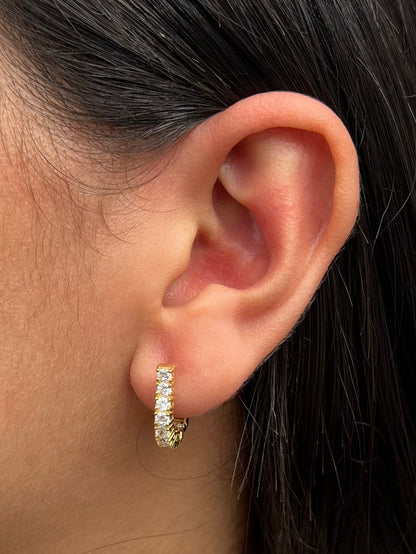 Candongas monaco con swarovski blanco 4.3gr / Largo 1.5cm — Oro Amarillo