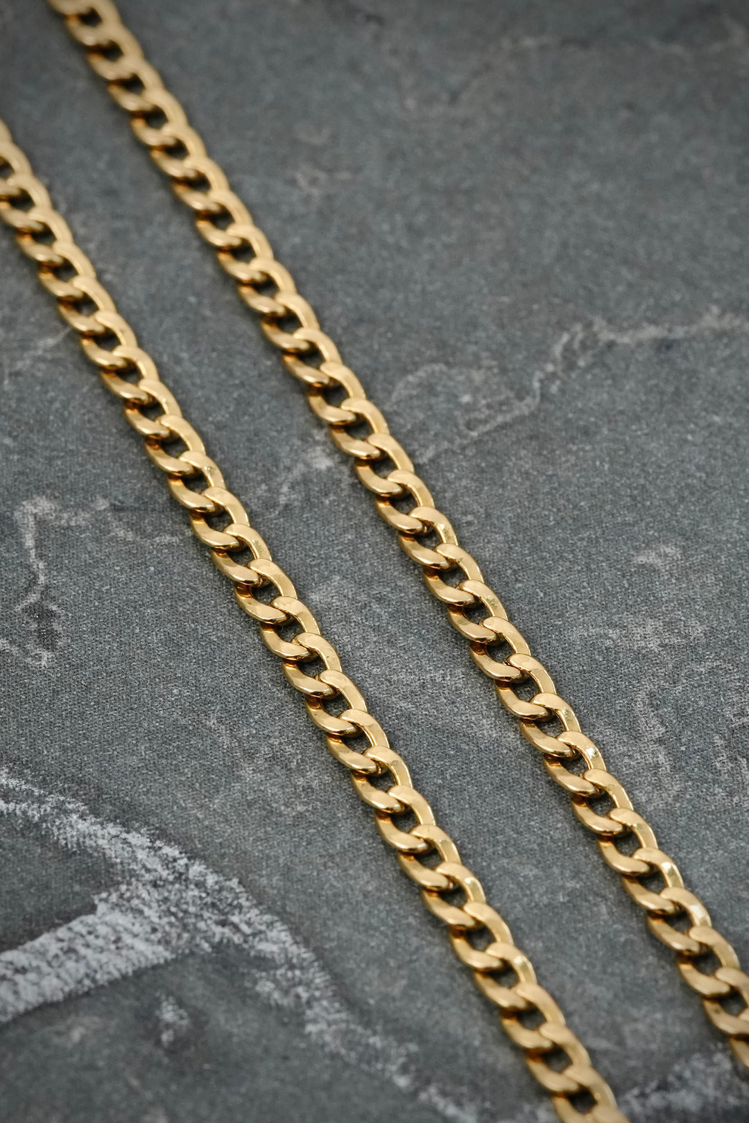 Cadena Cubana 3.3gr / 46cm / 2.3mm — Oro Amarillo