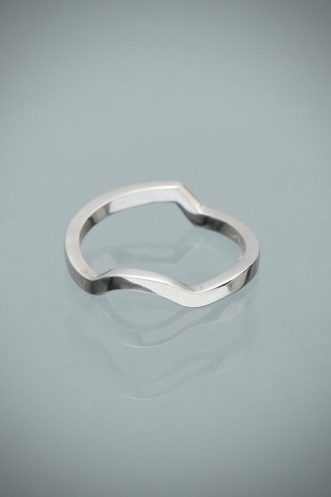 Anillo 3.1gr / Talla 7 1/2 — Oro Blanco