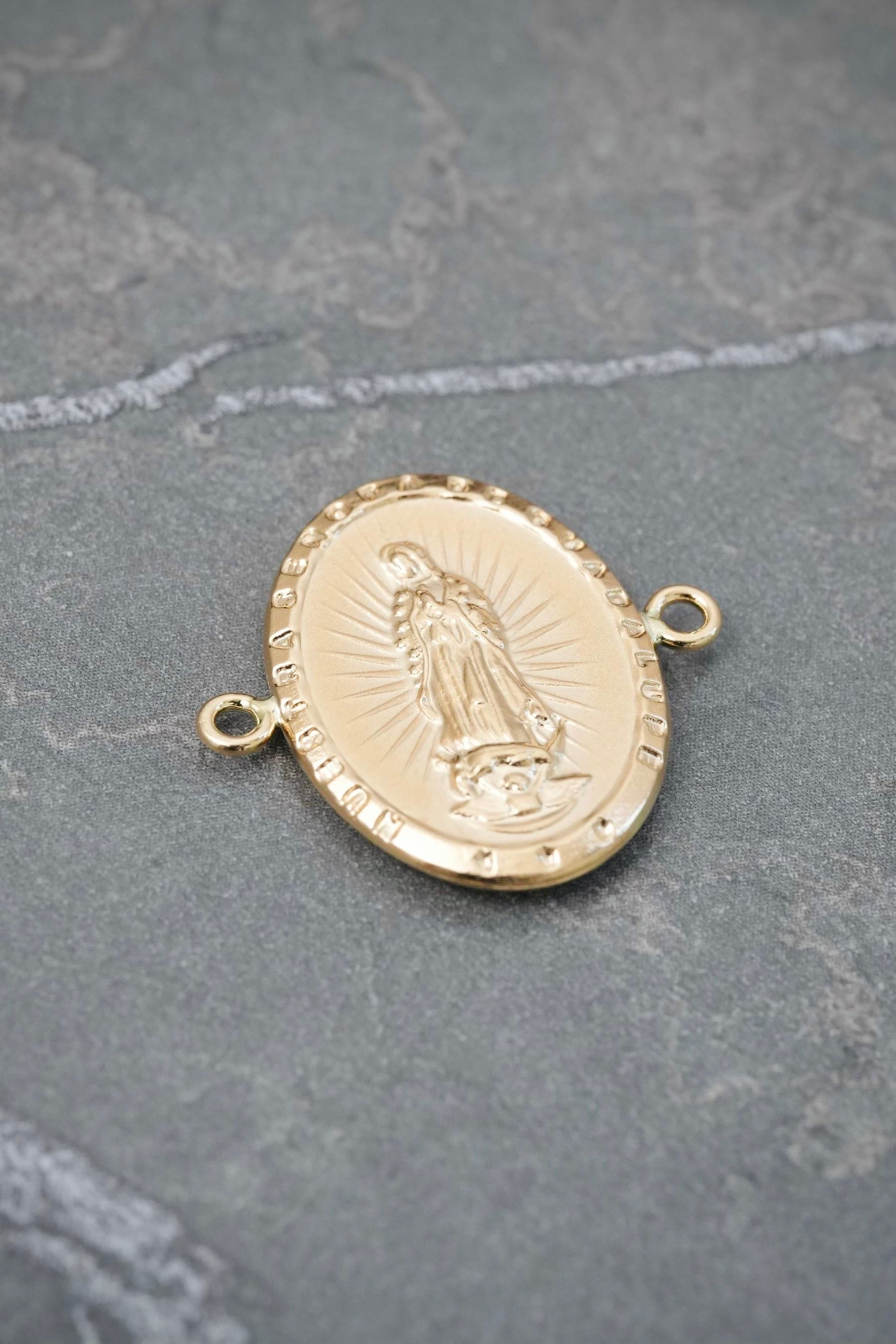 Herraje Virgen Guadalupe 1.45gr / 2.2cm / 20.7mm — Oro Amarillo