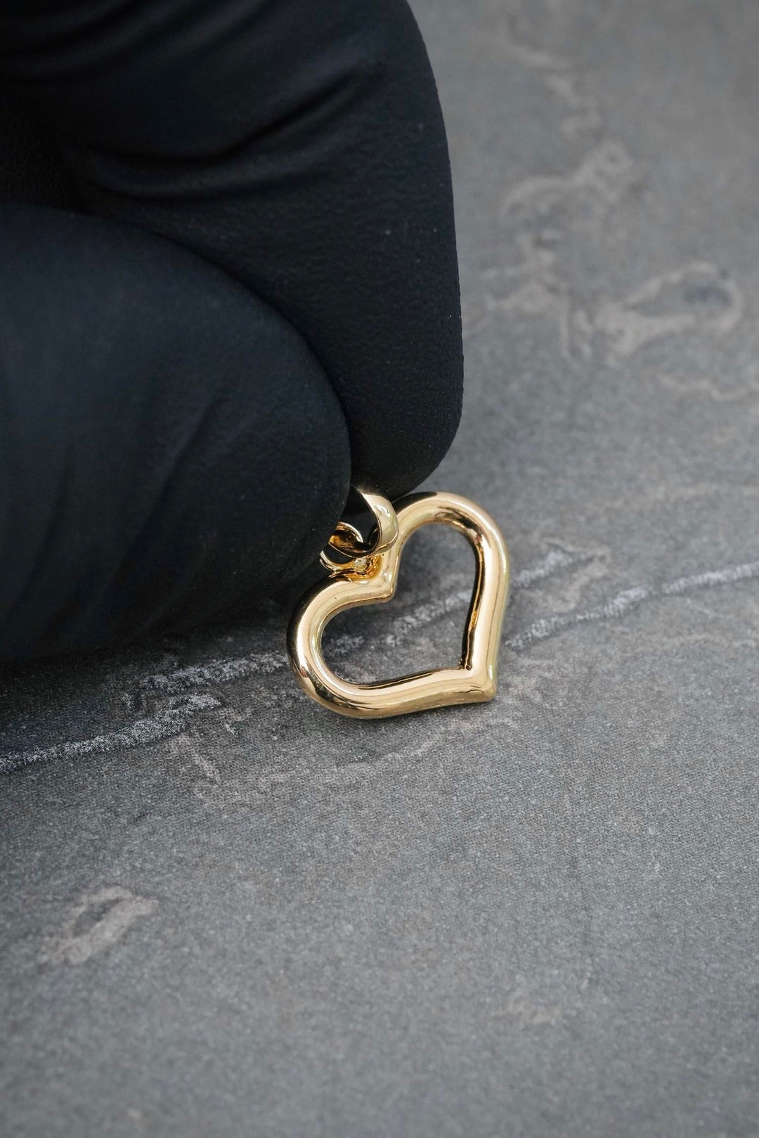 Dije Corazon 0.45gr / 1.7cm / 12.9mm — Oro Amarillo