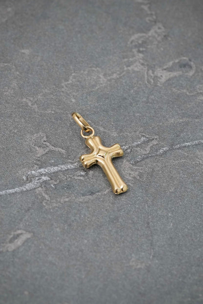 Dije Cruz 0.3gr / 1.9cm / 7.8mm — Oro Amarillo