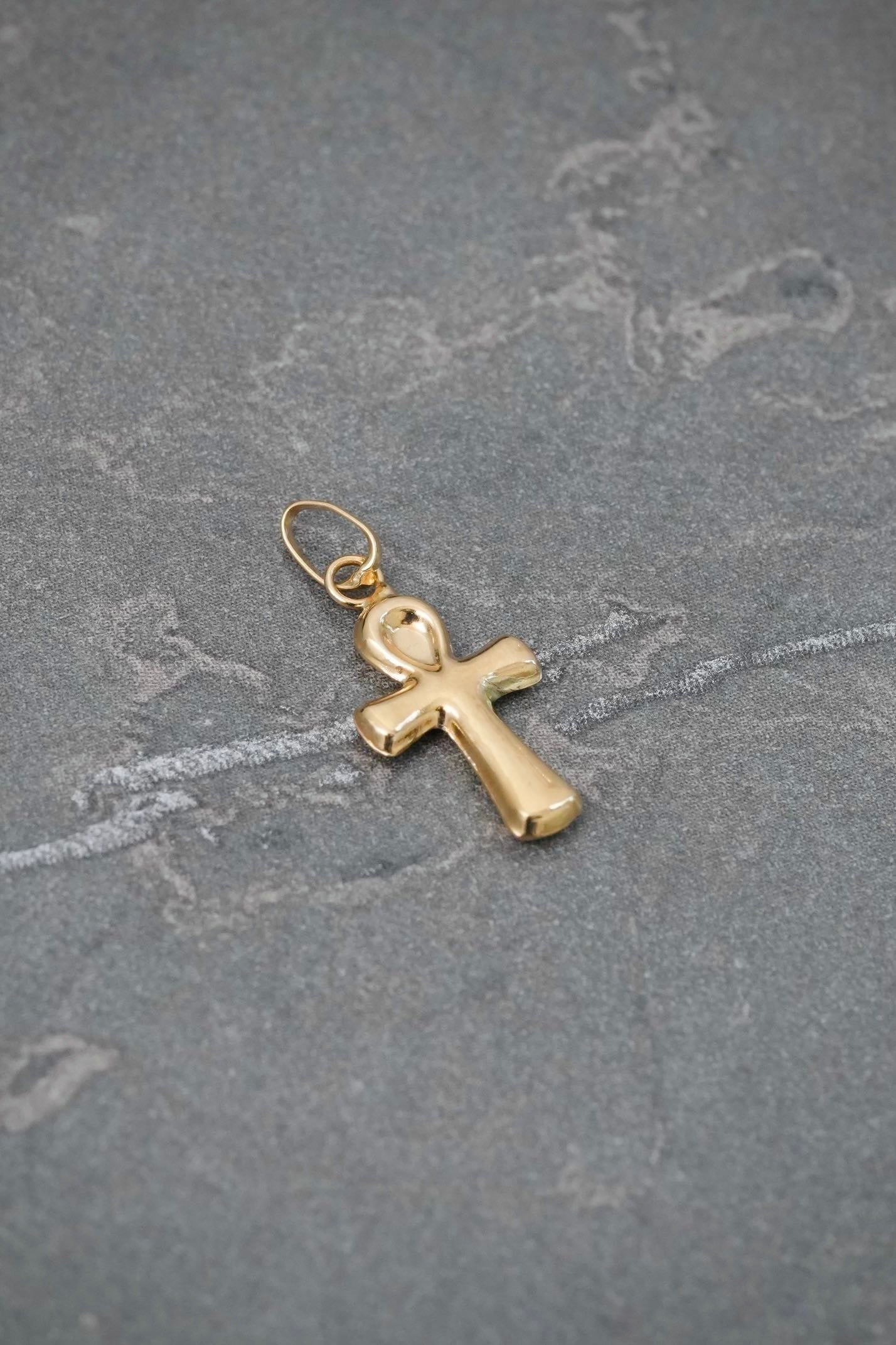 Dije Cruz 0.35gr / 1.7cm / 7.8mm — Oro Amarillo
