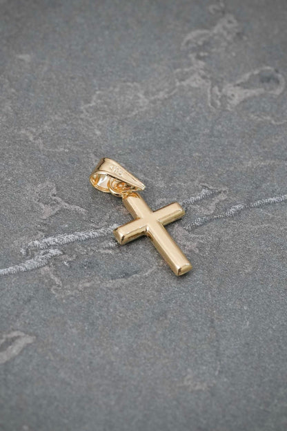 Dije Cruz Lisa 0.3gr / 2cm / 8.7mm — Oro Amarillo