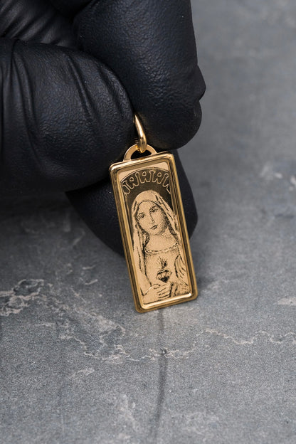 Dije virgen maria 1.1gr / Largo 2.9cm — Oro Amarillo