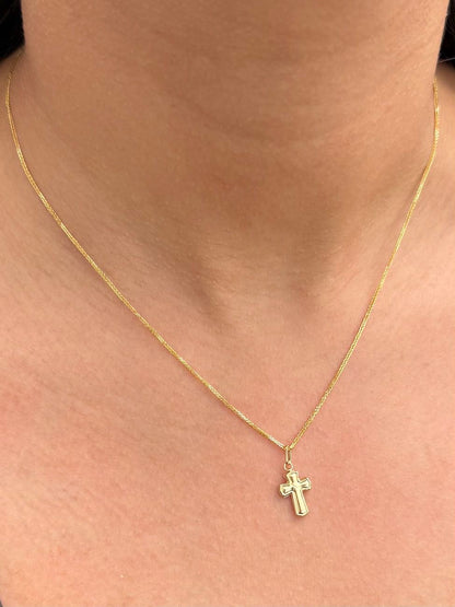 Dije Cruz 0.45gr / 1.9cm / 8.8mm — Oro Amarillo