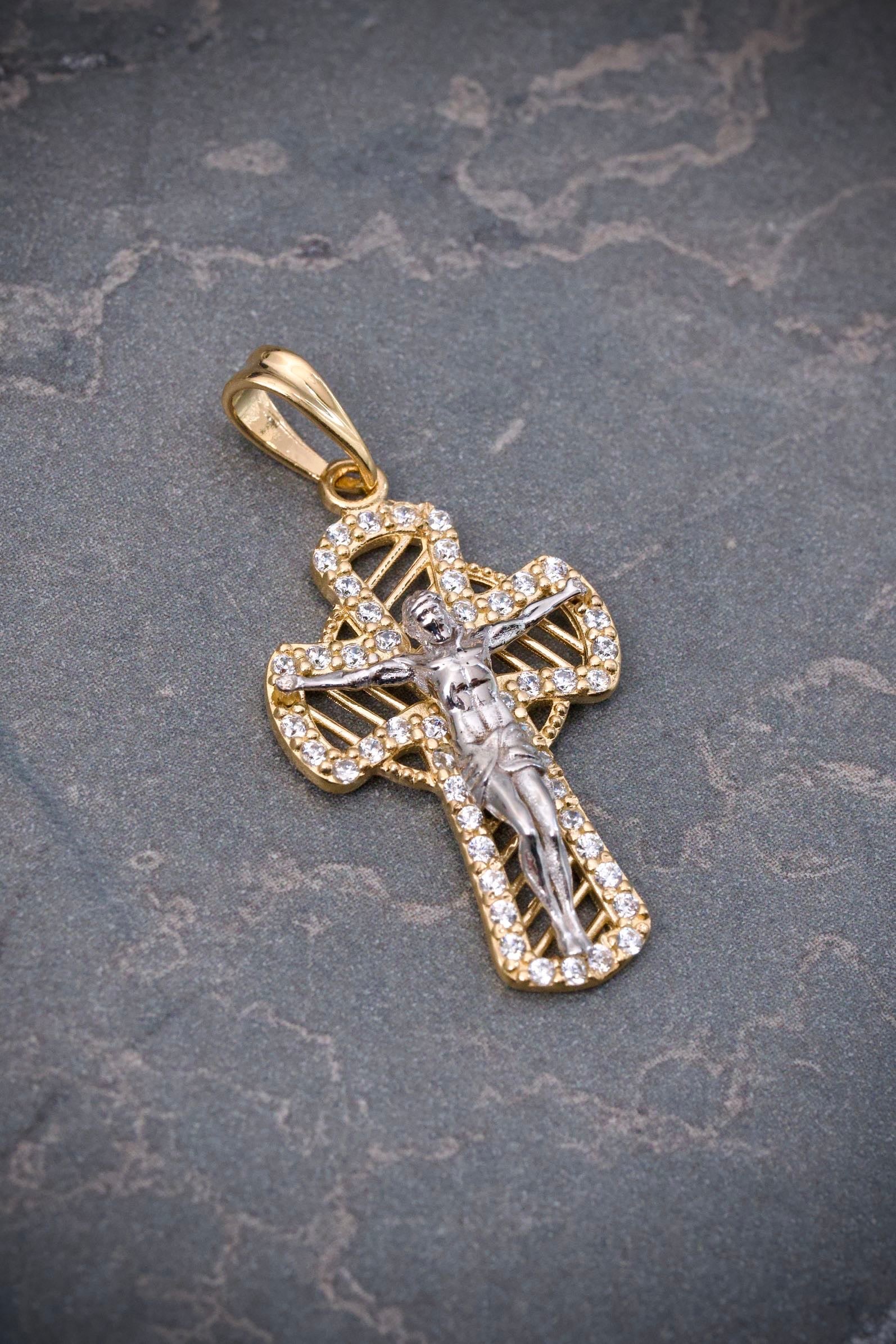 Dije cruz con cristo swarovski blanco 3.35gr / Largo 3.3cm / Dos Oros Nac B