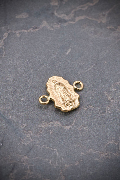 Herraje virgen de guadalupe 0.55gr / Largo 1.4cm / Oro Amarillo Nac B
