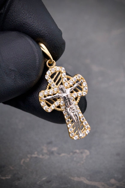 Dije cruz con cristo swarovski blanco 3.35gr / Largo 3.3cm — Dos Oros