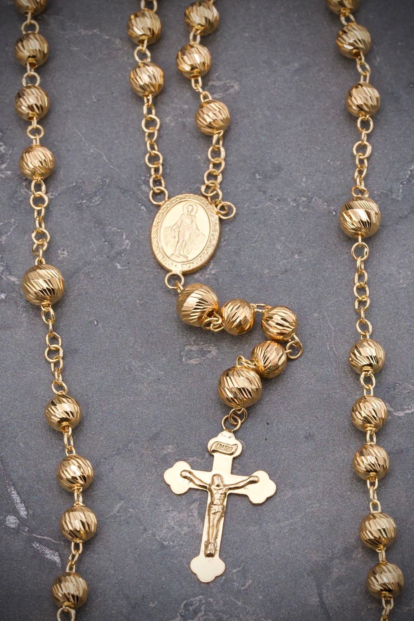 Rosario diamantado virgen de la milagrosa 20.4gr / Largo 65cm / Oro Amarillo Nac M