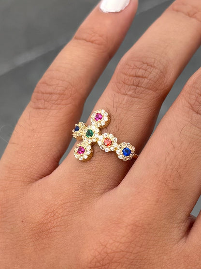 Anillo Cruz con Swarovski Multicolor 2.15gr / Talla 7 3/4 — Oro Amarillo