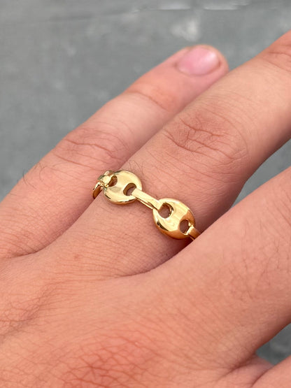 Anillo Gc 4.8gr / Talla 9 1/2 — Oro Amarillo