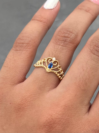 Anillo Corona con Swarovski Azul 1.9gr / Talla 6 1/4 — Oro Amarillo
