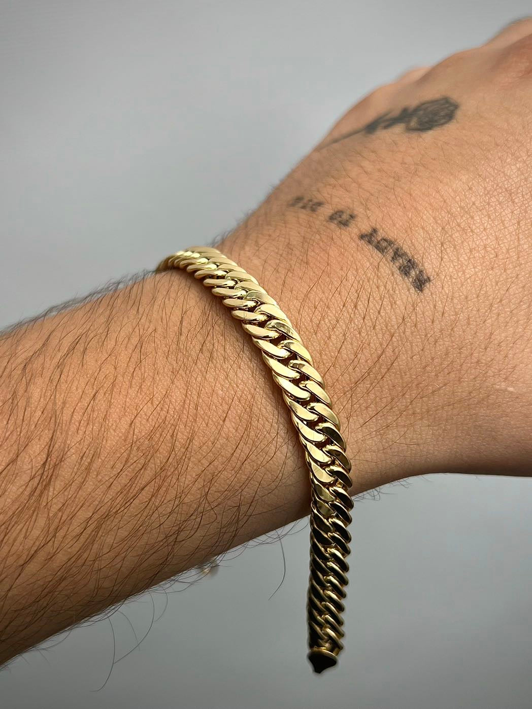 Pulso cubano 7gr / Largo 22cm / Oro Amarillo italy cte B