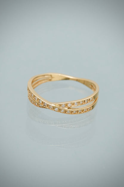Anillo con 11pts de Diamante Blanco 1.8gr / Talla 7 1/2 — Oro Amarillo