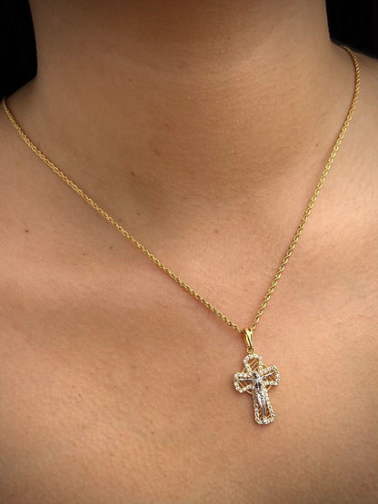 Dije cruz con cristo swarovski blanco 3.35gr / Largo 3.3cm — Dos Oros