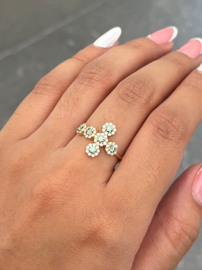 Anillo Cruz con 63pts de Moissanitas 2gr / Talla 7 — Oro Amarillo