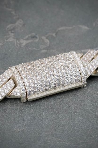 Cadena Cubana con Swarovski Blanco 138.7gr / 50cm / 12.3mm — Plata 925