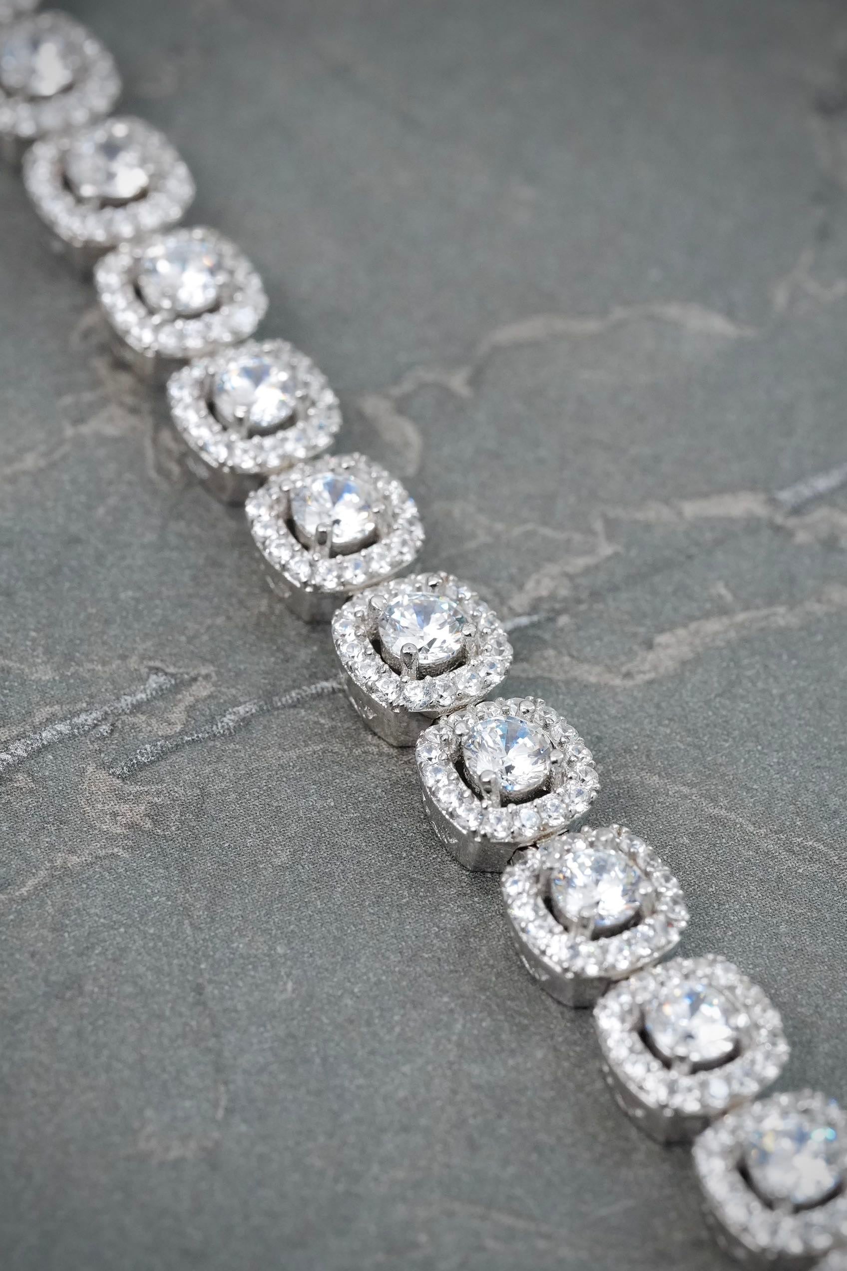 Pulso Tenis con Swarovski Blanco 22.3gr / 18.5cm / 7.6mm — Plata 925