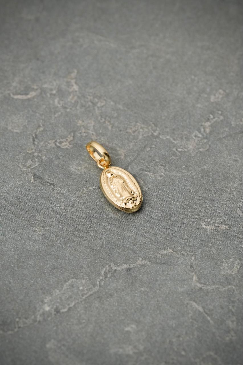 Dije virgen de guadalupe 0.4gr / Largo 1.6cm / Oro Amarillo Nac M