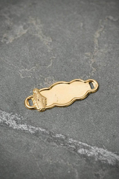 Herraje placa virgen milagrosa 0.5gr / Largo 2.2cm — Oro Amarillo