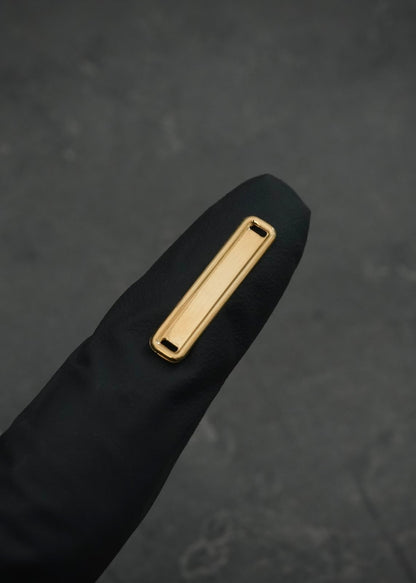 Herraje Placa 0.2gr / 2cm / Ancho 4,4mm — Oro Amarillo
