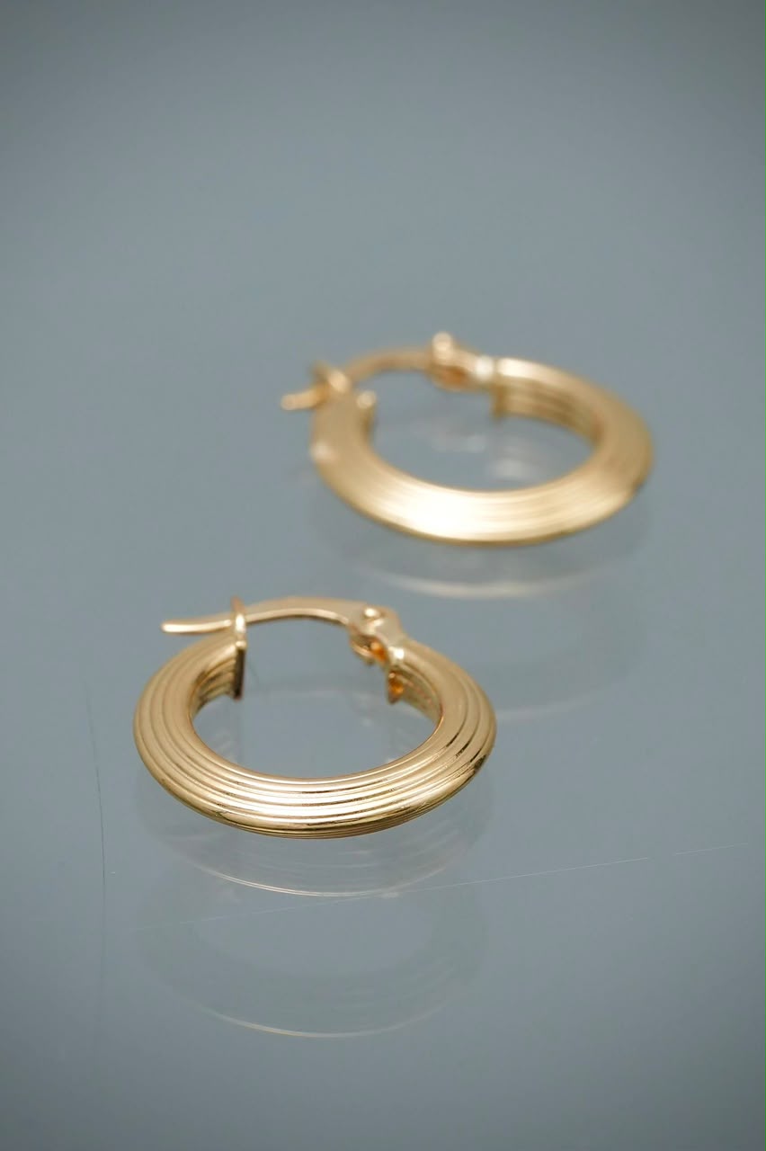 Candongas 1.4gr / 1.6cm / 2.6mm — Oro Amarillo