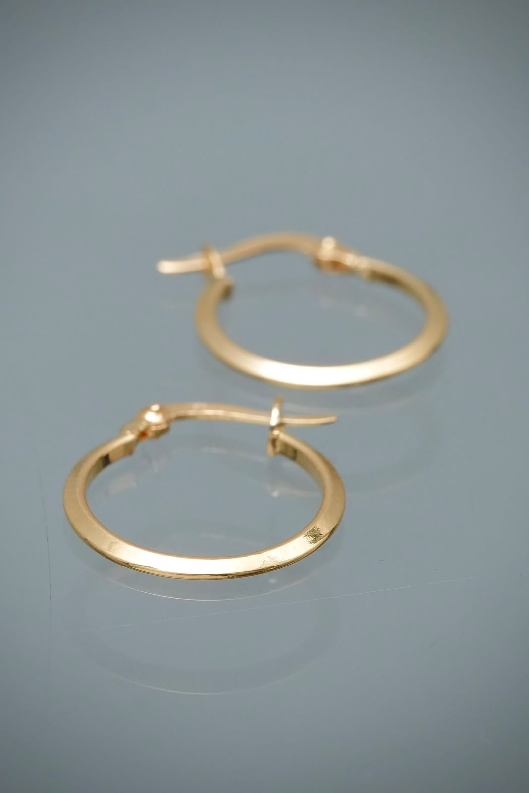 Candongas Lisas 0.9gr / 1.9cm / 1.6mm — Oro Amarillo